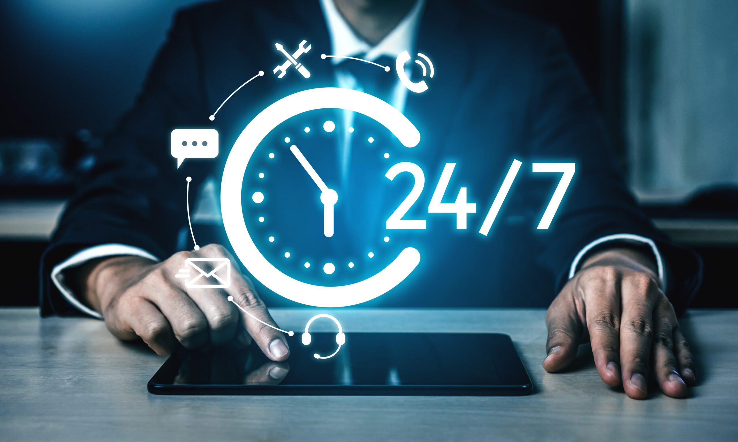 24-hour,Customer,Support,Via,Help,Desk,,Live,Chat,,And,Online